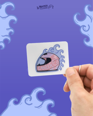 Photo du stickers cancer, qui représente un casque vue de profil. Le casque est rose et décoré de coquillages et étoiles de mer, et est entouré de vagues bleues, pour représenter ce signe.