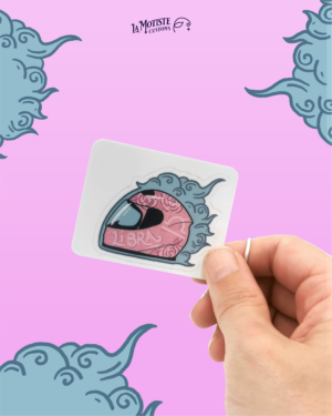 Photo de stickers casque Balance. Le casque rose est vu de profil, et décoré de roses pour symboliser le glamour du signe de la balance